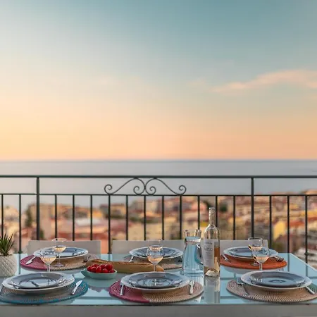 Bethanie, D'epoque Sur Les Collines, Vue Imprenable Sur Et La Mer